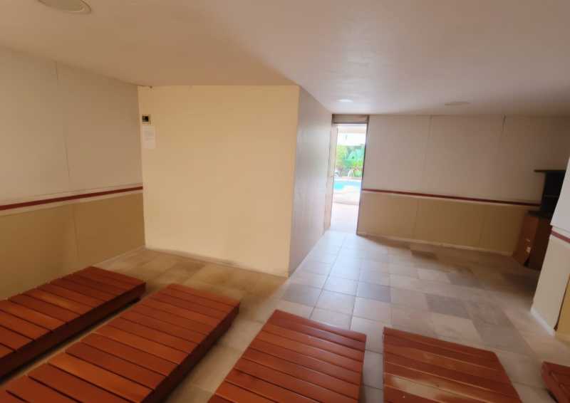 Conheça oliyu. do imóvel - Vendo Apartamento na Praia da Barra da Tijuca no Posto 6 - 353 - 24 oliyu. - 24