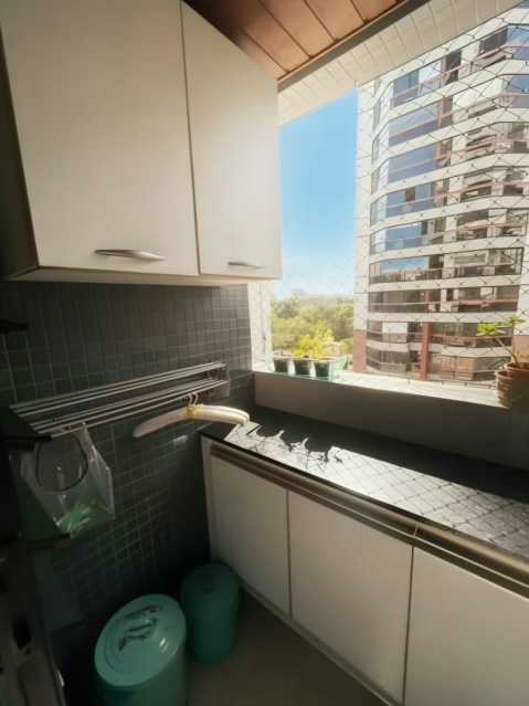 Conheça 11. do imóvel - Vendo apartamento de 2 suítes no Posto 5 na praia da Barra da Tijuca - 370 - 18 11. - 18