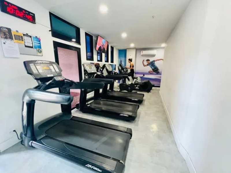 Conheça 8766. do imóvel - Vendo Apartamento de 2 suítes no Posto 5 na Barra da Tijuca - 400 - 21 8766. - 21