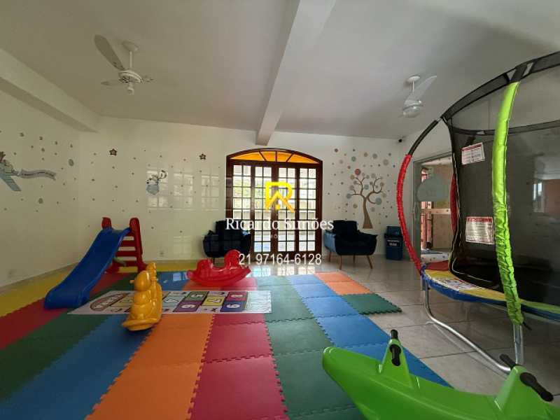 3 - Á Venda - Apartamento - V - 3