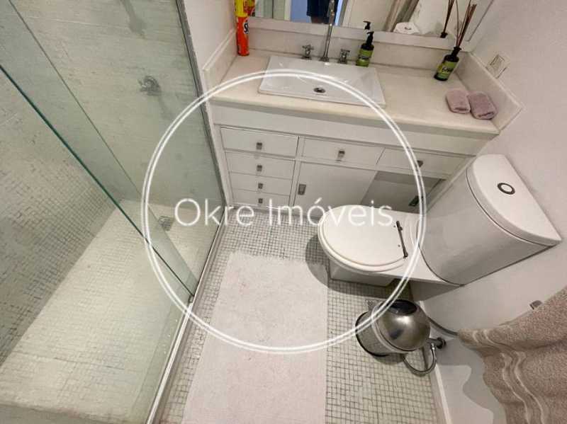 Conheça foto-9-de-cobertura-com-3-quar do imóvel - Cobertura 4 quartos à venda Lagoa, Rio de Janeiro - R$ 2.810.000 - FLCO40004 - 11 foto-9-de-cobertura-com-3-quar - 11