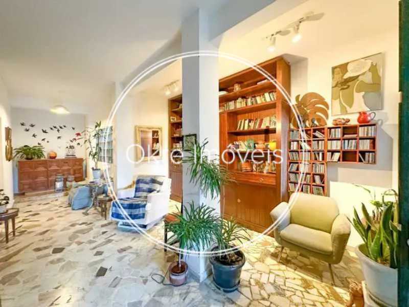 casa-com-5-quartos-a-venda-546 - 1