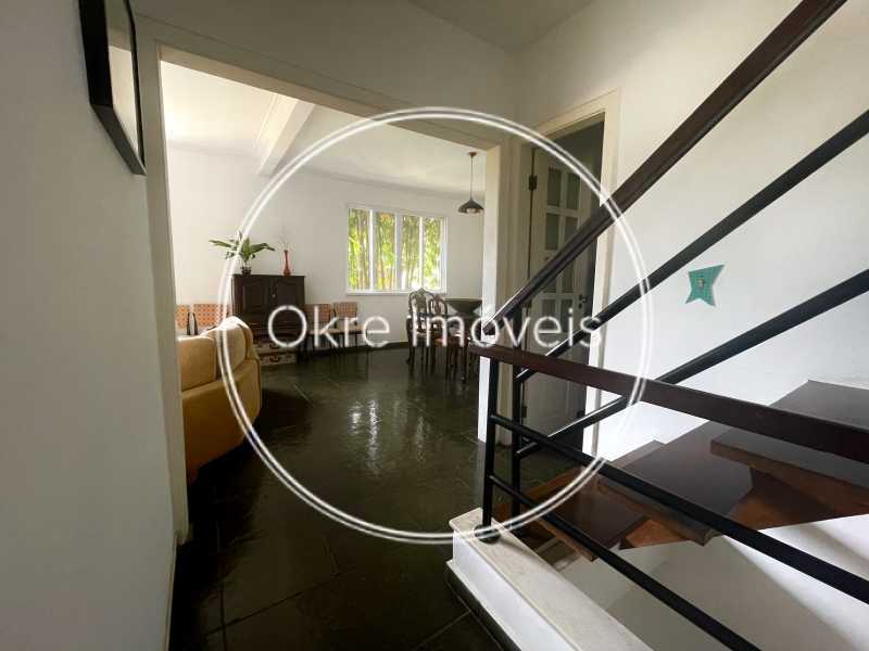 Conheça 3 salas escada 3o piso do imóvel - CASA TRIPLEX À VENDA NO JARDIM BOTÂNICO. - LECA40027 - 5 3 salas escada 3o piso - 5
