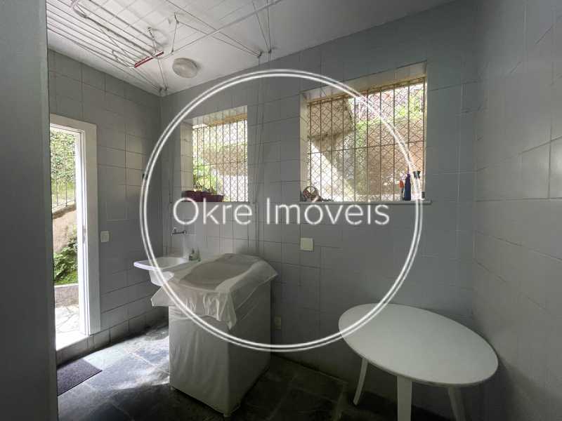 Conheça 13 area serviço do imóvel - CASA TRIPLEX À VENDA NO JARDIM BOTÂNICO. - LECA40027 - 27 13 area serviço - 27