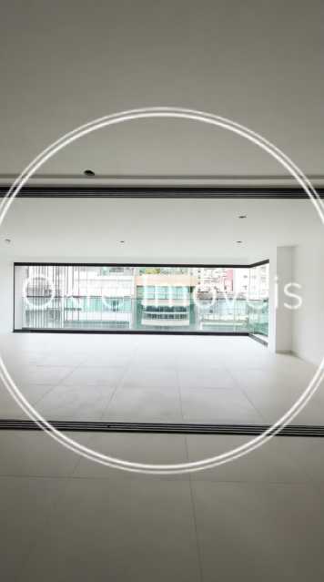 Conheça 03_sala_janelas.jpg do imóvel - Apartamento 4 quartos à venda Leblon, Rio de Janeiro - R$ 12.500.000 - IPAP40168 - 17 03_sala_janelas.jpg - 17