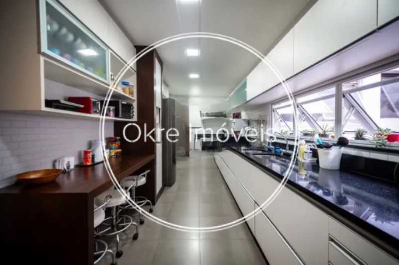 Conheça WhatsApp Image 2026-08-24 at 1 do imóvel - Cobertura Triplex de 514 m² com Piscina Privativa e Vista para o Cristo - LECO40195 - 30 WhatsApp Image 2026-08-24 at 1 - 30