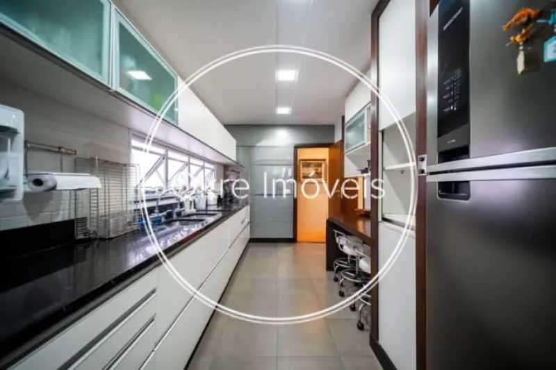 Conheça WhatsApp Image 2026-08-24 at 1 do imóvel - Cobertura Triplex de 514 m² com Piscina Privativa e Vista para o Cristo - LECO40195 - 31 WhatsApp Image 2026-08-24 at 1 - 31