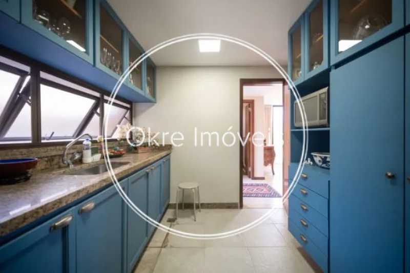 Conheça WhatsApp Image 2026-08-24 at 1 do imóvel - Cobertura Triplex de 514 m² com Piscina Privativa e Vista para o Cristo - LECO40195 - 32 WhatsApp Image 2026-08-24 at 1 - 32