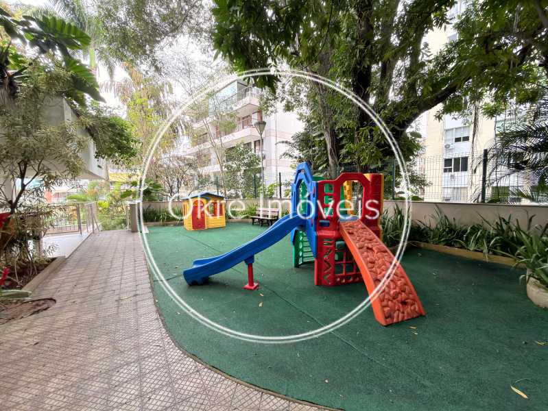 Conheça Parquinho do imóvel - CASA EM CONDOMÍNIO FECHADO NO JARDIM BOTÂNICO. - LECN30011 - 48 Parquinho - 48