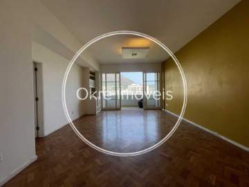 Apartamento amplo e modernizado, com varanda, vista parcial para a Lagoa e 1 vaga de garagem - LEAP32385