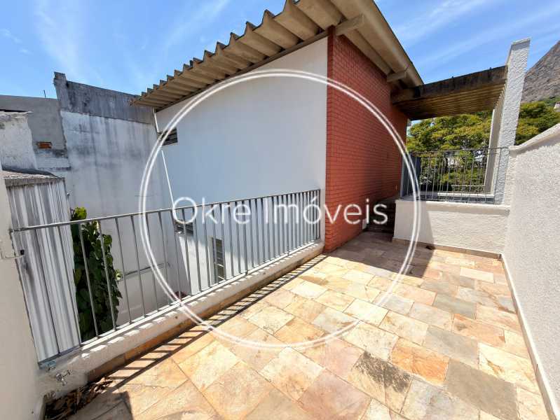 Conheça Varanda lateral do imóvel - CASA À VENDA NA URCA COM VISTA PÃO DE AÇÚCAR - LECA30029 - 5 Varanda lateral - 5