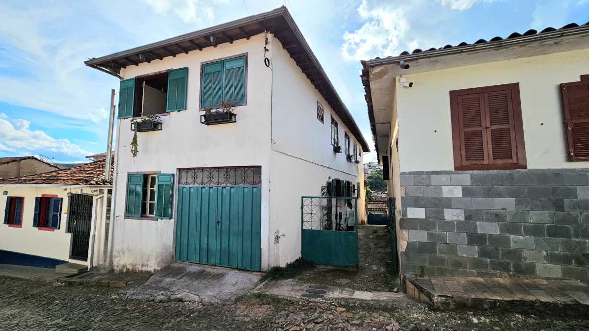 Vendido - Otima casa a venda no centro de Ouro Preto - MBCA50001