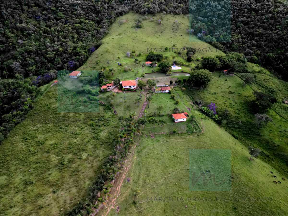 REDUÇÃO DE PREÇO !! - Refúgio na natureza: Fazenda com tudo o que você precisa para uma vida tranquila e confortável - MBFA40002