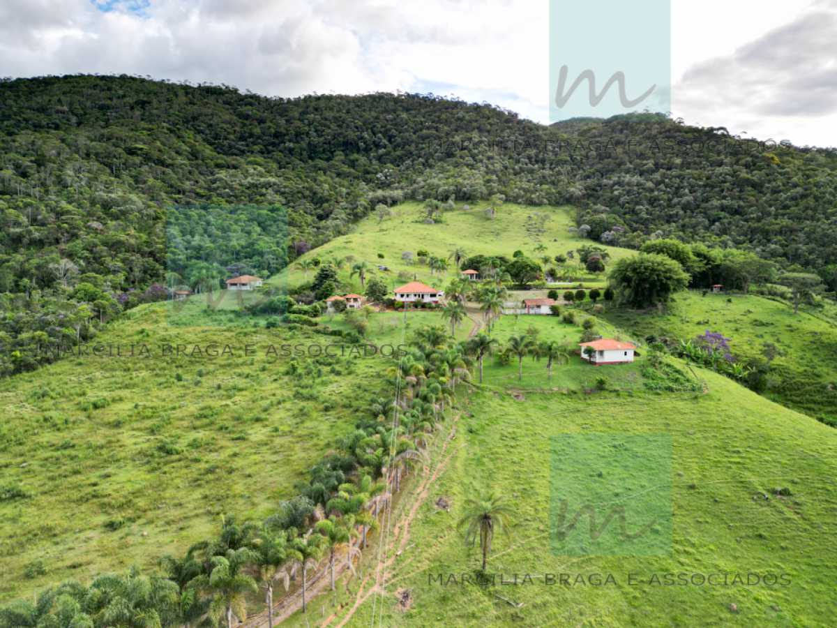 REDUÇÃO DE PREÇO !! - Refúgio na natureza: Fazenda com tudo o que você precisa para uma vida tranquila e confortável - MBFA40002