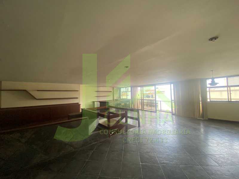 Conheça WhatsApp Image 2023-09-15 at 1 do imóvel - JCUNHA IMÓVEIS VENDE: Apartamento tríplex com 262m² - JCAP30102 - 21 WhatsApp Image 2023-09-15 at 1 - 21
