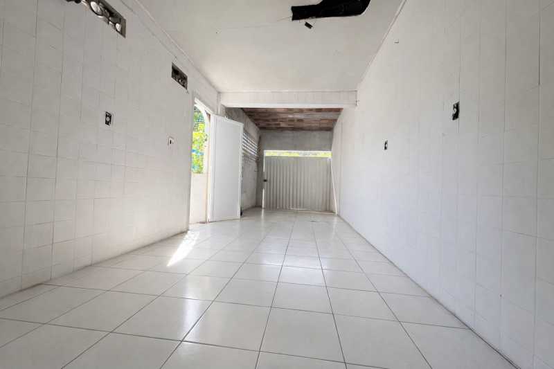 Conheça Garagem do imóvel - Casa sobrado à venda em Santa Bárbara com 2 quartos | Ótima localização - JNCA30001 - 28 Garagem - 28
