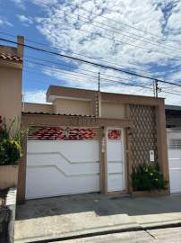 Casa 3 quartos à venda Parque Dez de Novembro, Centro Sul, Manaus - R$ 460.000 - ADCA30238