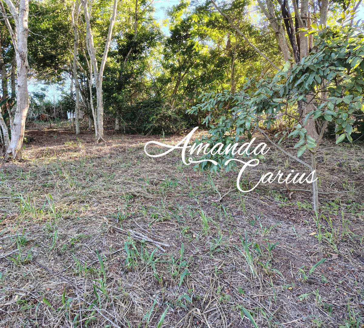 Terreno declive com vista para as montanhas - ACLT00006
