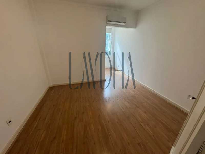 Apartamento com 3 Quartos no Leblon