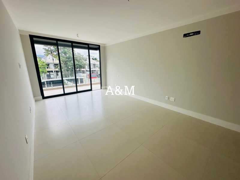 Conheça Imagem do WhatsApp de 2024-03- do imóvel - Casa em Condomínio à venda Avenida Cândido Portinari, Barra da Tijuca, Rio de Janeiro - R$ 3.750.000 - AMCN40020 - 16 Imagem do WhatsApp de 2024-03- - 16