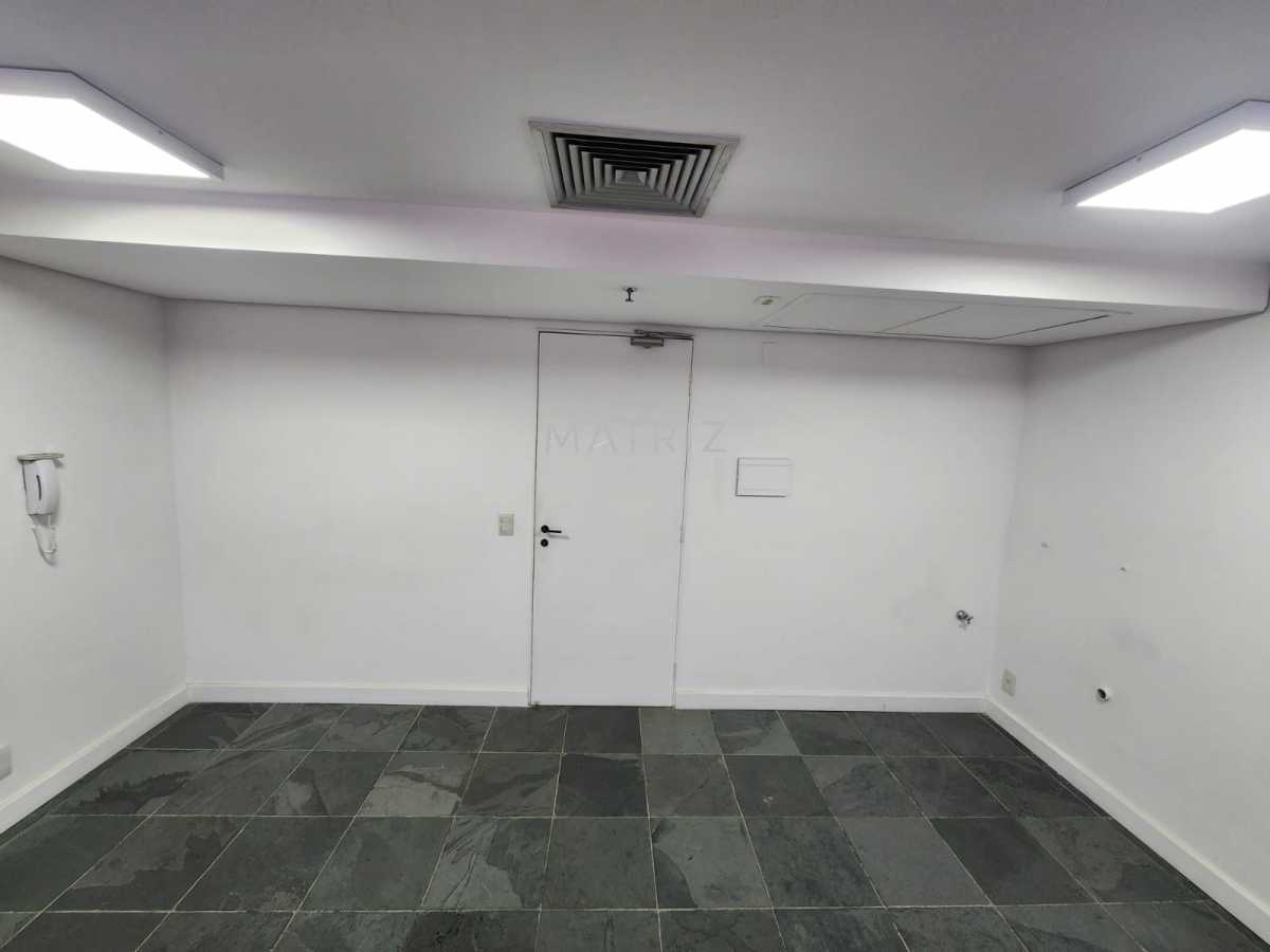 Conheça WhatsApp Image 2026-09-25 at 1 do imóvel - Sala Comercial 30m² para alugar Avenida Rouxinol, Indianópolis, São Paulo - R$ 1.800 - AR3MA - 6 WhatsApp Image 2026-09-25 at 1 - 6