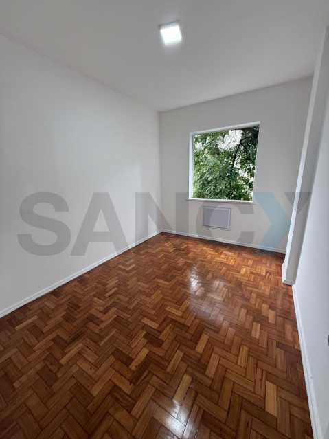 Conheça WhatsApp Image 2026-07-09 at 1 do imóvel - Vendo Apartamento frente Rua Cesário Alvim Humaitá. - SYAP30004 - 6 WhatsApp Image 2026-07-09 at 1 - 6