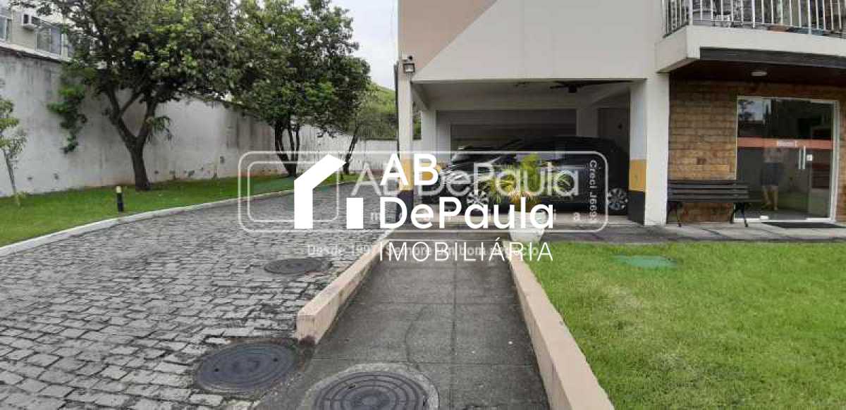 JARDIM SULACAP - CONDOMÍNIO KANELA - ANDAR BAIXO, UM LANCE DE ESCADA APENAS