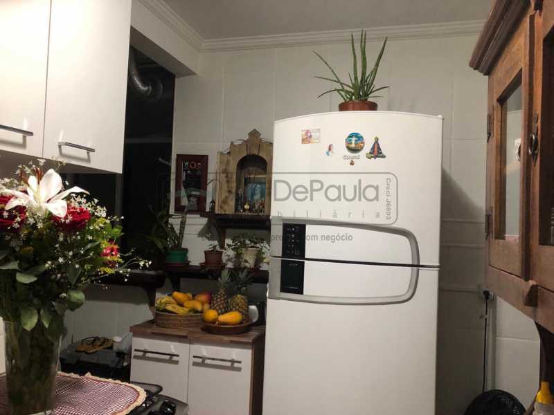 SULACAP - Localização Cobiçada no Bairro!!  Apt. 2Qts sendo Um Suíte. Reformado.