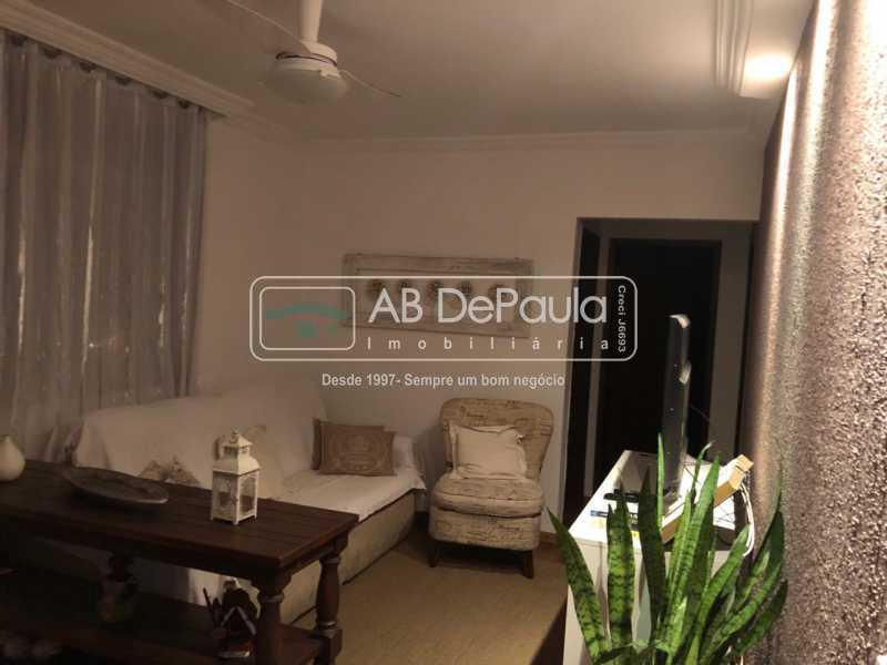 SULACAP - Localização Cobiçada no Bairro!!  Apt. 2Qts sendo Um Suíte. Reformado.