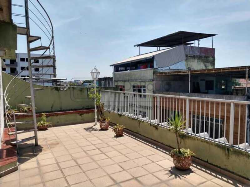 CASA A VENDA - PROXIMO AO COLEGIO PENTAGONO