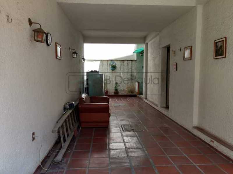 CASA A VENDA - PROXIMO AO COLEGIO PENTAGONO