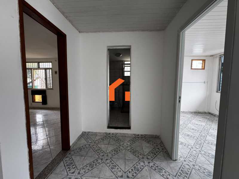 ALUGA EM REALENGO - R. SALVADOR SABATÉ, 30 - SOBRADO COM 02 QUARTOS