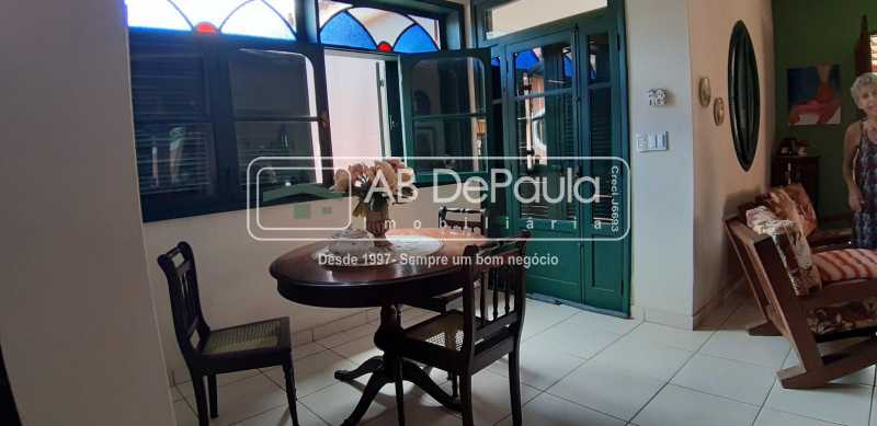 Sulacap - Casa Linear - Espetacular! - Aceita Financiamento Bancário e FGTS
