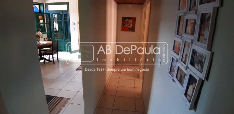 Sulacap - Casa Linear - Espetacular! - Aceita Financiamento Bancário e FGTS