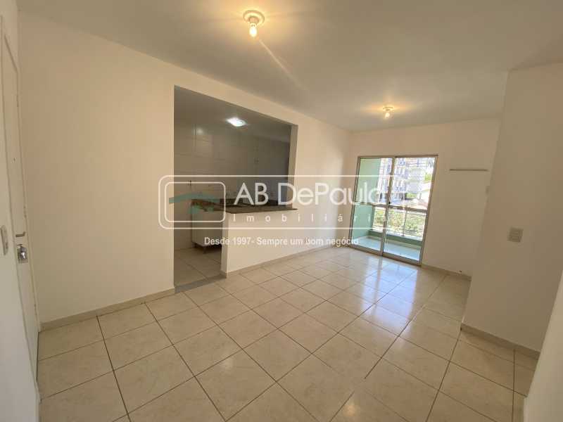 VENDE NA TAQUARA - CONDOMÍNIO SAN MARINO RESIDENCE CLUB - APARTAMENTO COM 03 QUARTOS