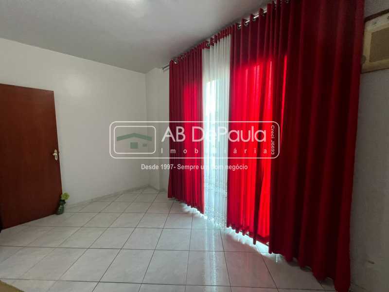VENDE EM VILA VALQUEIRE - APARTAMENTO COM 03 QUARTOS (Suíte) E 03 BANHEIROS - 124m2
