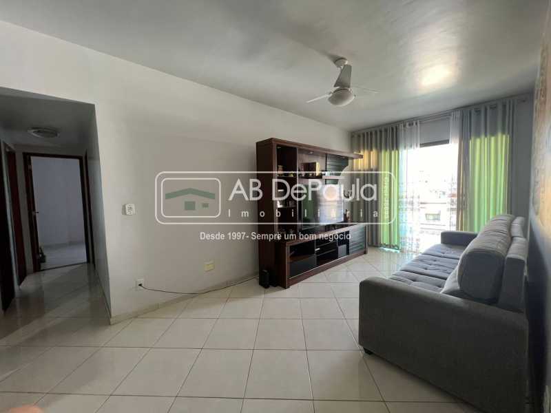VENDE EM VILA VALQUEIRE - APARTAMENTO COM 03 QUARTOS (Suíte) E 03 BANHEIROS - 124m2