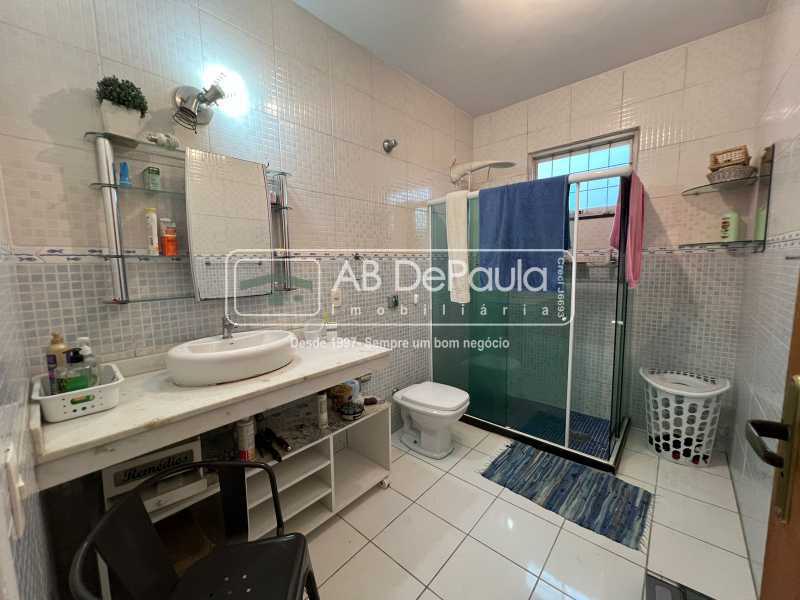 SULACAP - EXCELENTE Apartamento tipo Casa junto a todo Comércio do Bairro, composto de 2 Dormitórios amplos