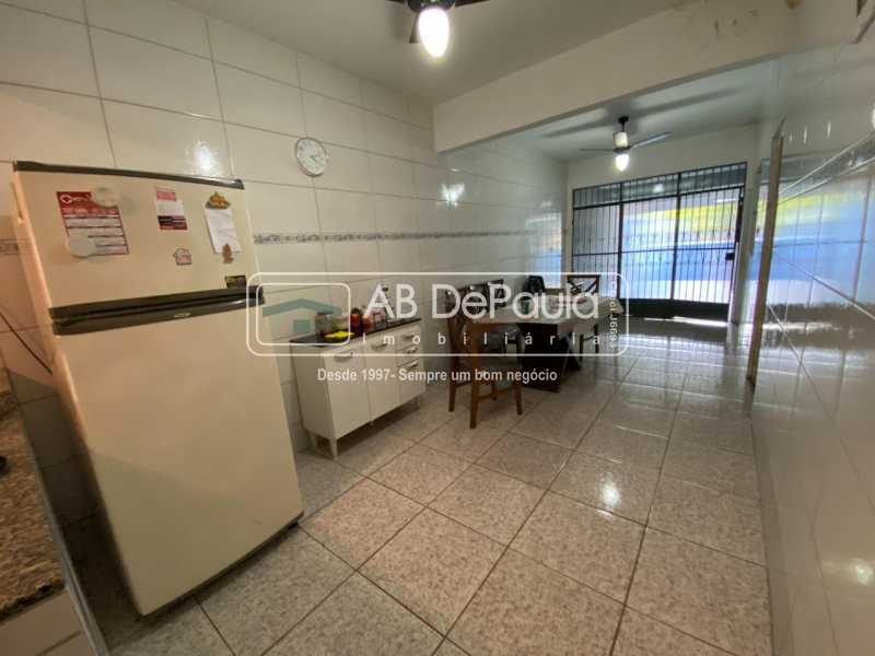 Jardim Sulacap - Vendo 03 Residências independentes (Uma com 03 Dormitórios e outras com 01 Dormitório cada uma). IDEAL PARA INVESTIDORES.