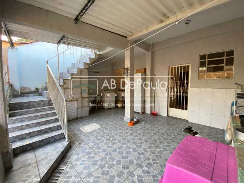 Jardim Sulacap - Vendo 03 Residências independentes (Uma com 03 Dormitórios e outras com 01 Dormitório cada uma). IDEAL PARA INVESTIDORES.
