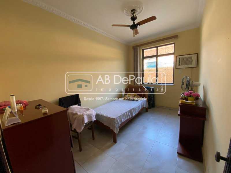 Jardim Sulacap - Vendo 03 Residências independentes (Uma com 03 Dormitórios e outras com 01 Dormitório cada uma). IDEAL PARA INVESTIDORES.