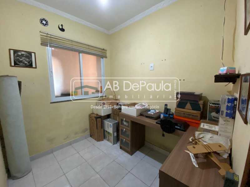 Jardim Sulacap - Vendo 03 Residências independentes (Uma com 03 Dormitórios e outras com 01 Dormitório cada uma). IDEAL PARA INVESTIDORES.