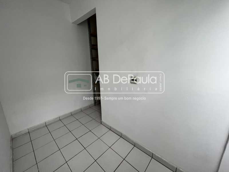 VILA VALQUEIRE - PRÓXIMO A PRAÇA SAIQUI. Ampla SALA, 3 Dormitórios (sendo 2 com ARMÁRIOS PLANEJADOS)