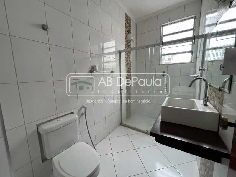 VILA VALQUEIRE - PRÓXIMO A PRAÇA SAIQUI. Ampla SALA, 3 Dormitórios (sendo 2 com ARMÁRIOS PLANEJADOS)