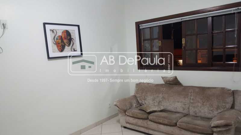 Campo Grande - Linda casa colada ao centro do bairro, 3 Dormitórios (Suíte Master e Closet) 