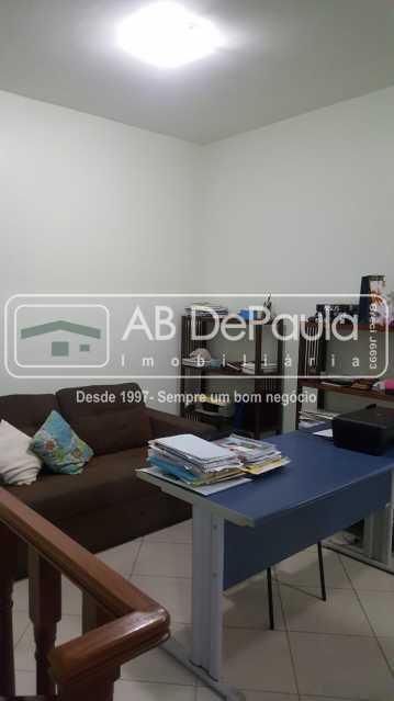 Campo Grande - Linda casa colada ao centro do bairro, 3 Dormitórios (Suíte Master e Closet) 