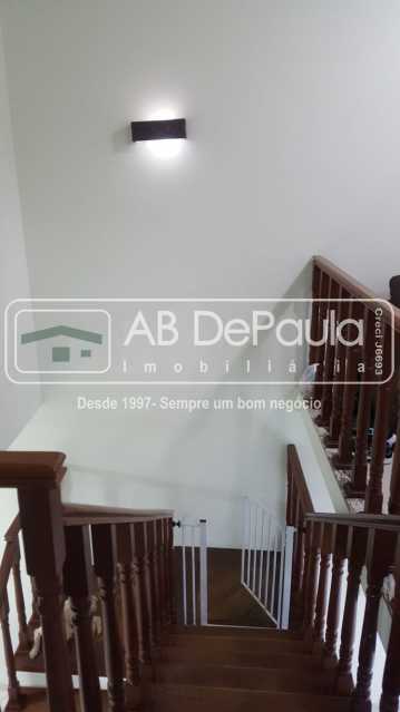 Campo Grande - Linda casa colada ao centro do bairro, 3 Dormitórios (Suíte Master e Closet) 