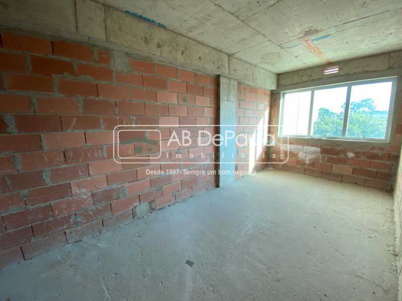 VENDE OU ALUGA - MIX MALL & BUSINESS - SALA COMERCIAL COM 20 m² E LAVABO.