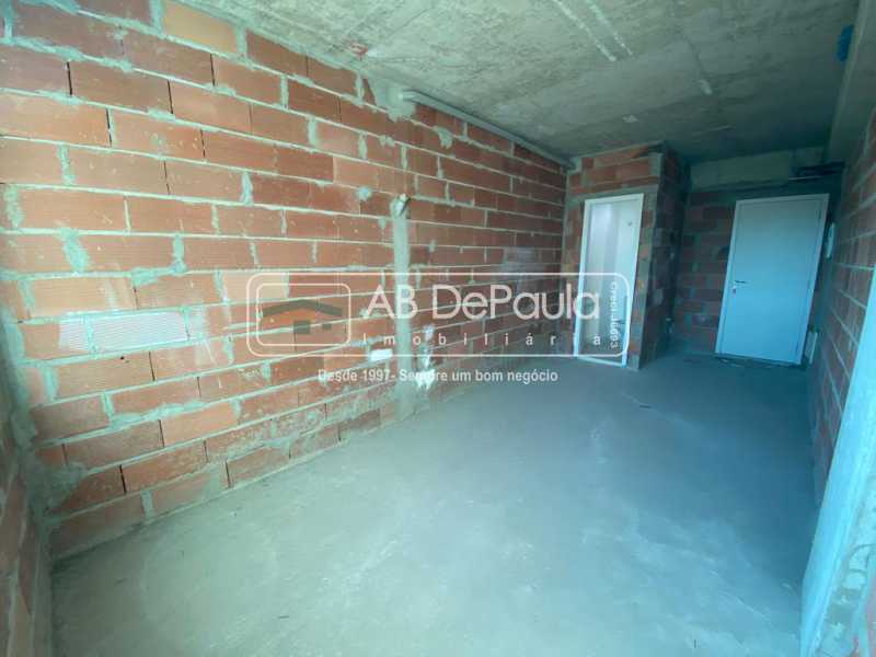 VENDE OU ALUGA - MIX MALL & BUSINESS - SALA COMERCIAL COM 20 m² E LAVABO.