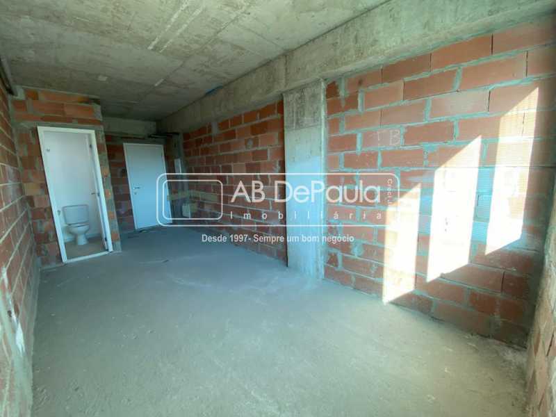 VENDE OU ALUGA - MIX MALL & BUSINESS - SALA COMERCIAL COM 20 m² E LAVABO.
